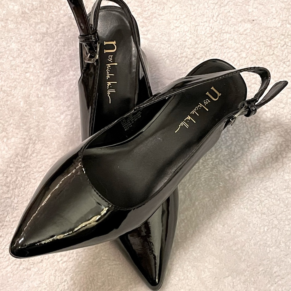 M by Nicole Miller Grammer Black Patent Leather Slingbacl Heels 7M